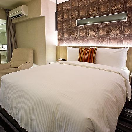 Via Hotel - Zhongxiao Taipei Bagian luar foto