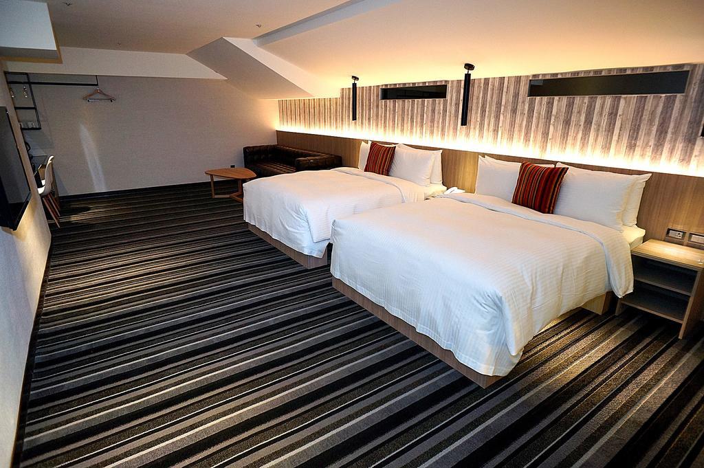 Via Hotel - Zhongxiao Taipei Bagian luar foto